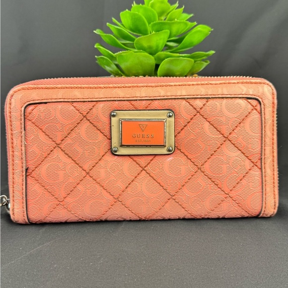 Guess Faux Leather Coral Pink Quilted Wallet - Tan interior. Vintage - Picture 5 of 8